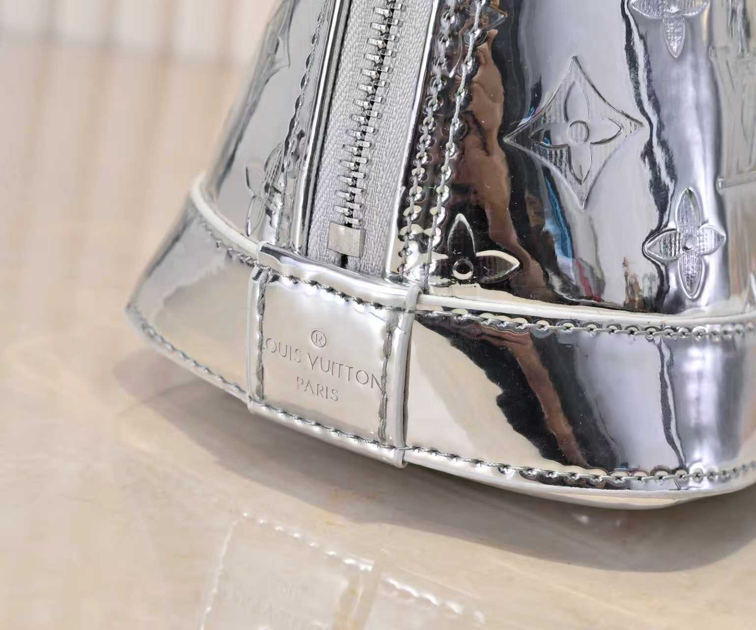 Louis Vuitton Hot New Product-133