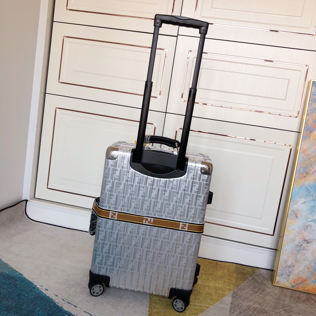 Fendi luggage-33