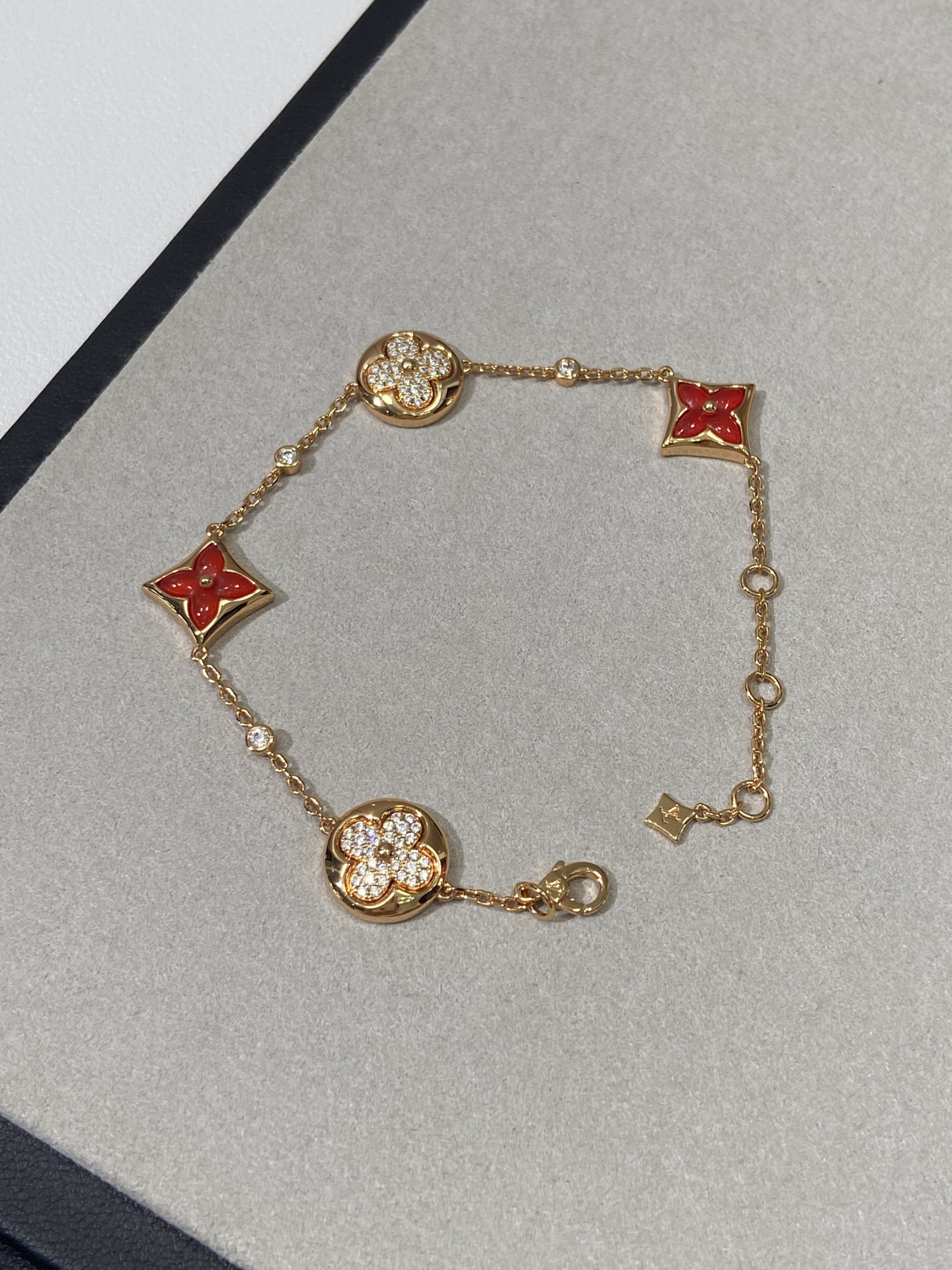 LV Bracelet-70