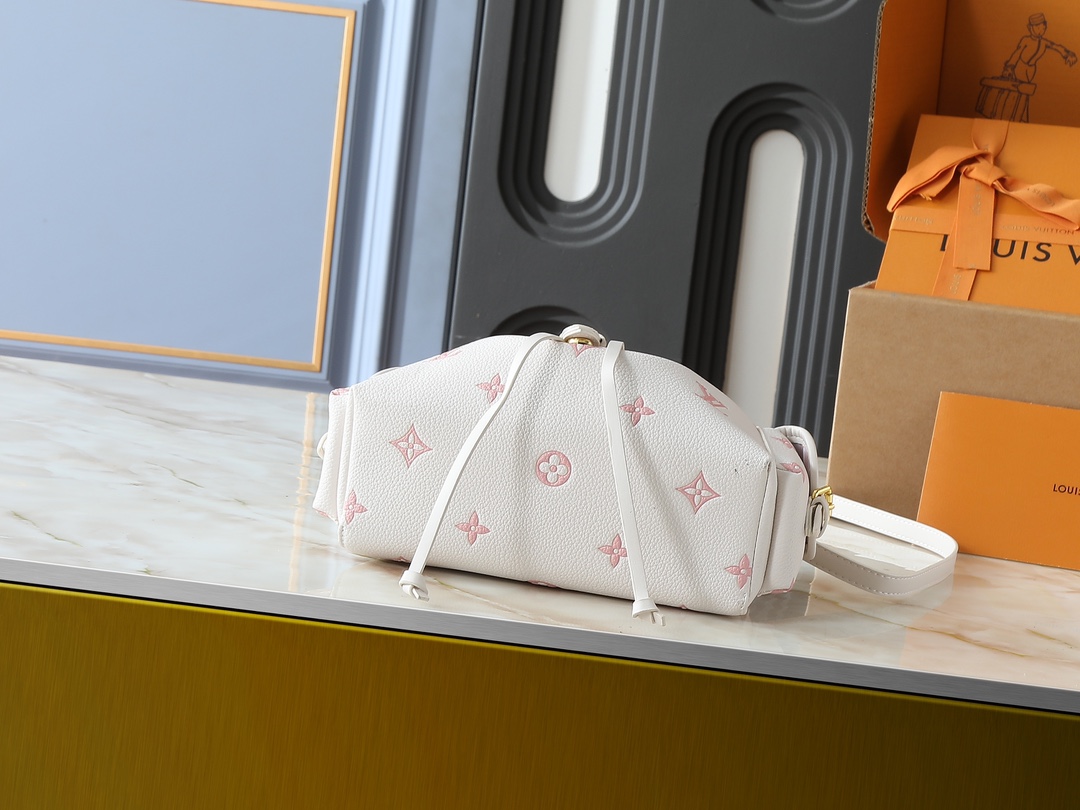 Louis Vuitton Hot New Product-38