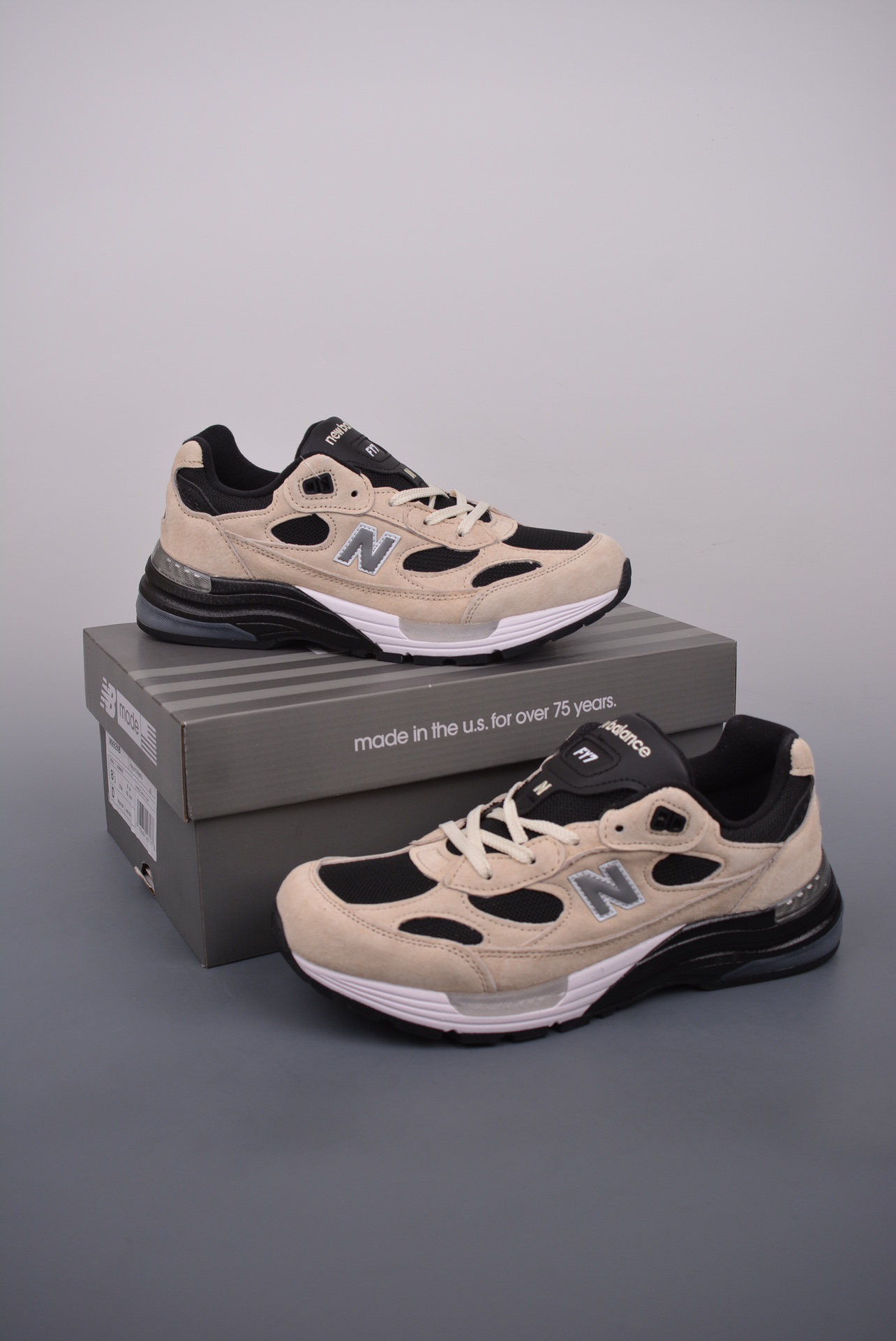 New Balance Sneakers-30