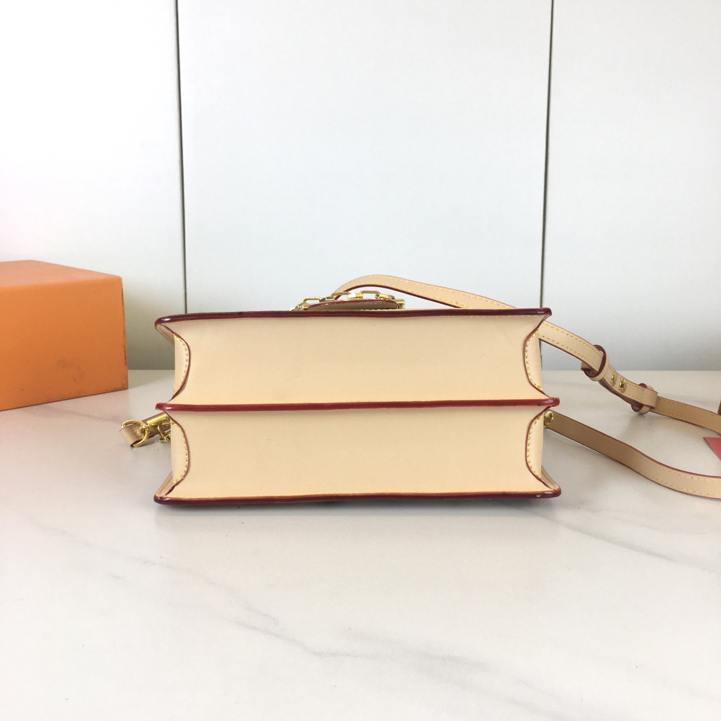 Louis Vuitton Hot New Product-197