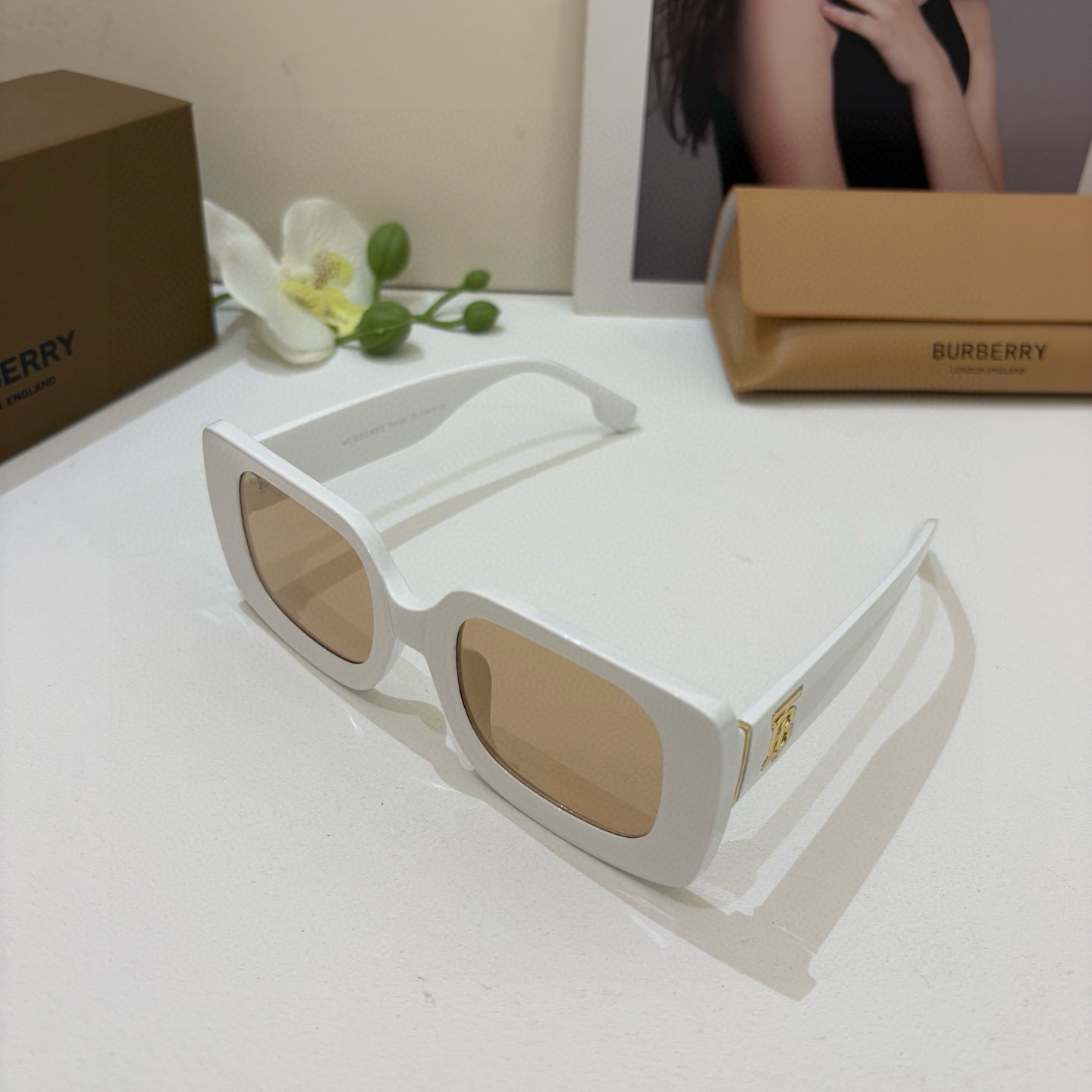Burberry glasses-74