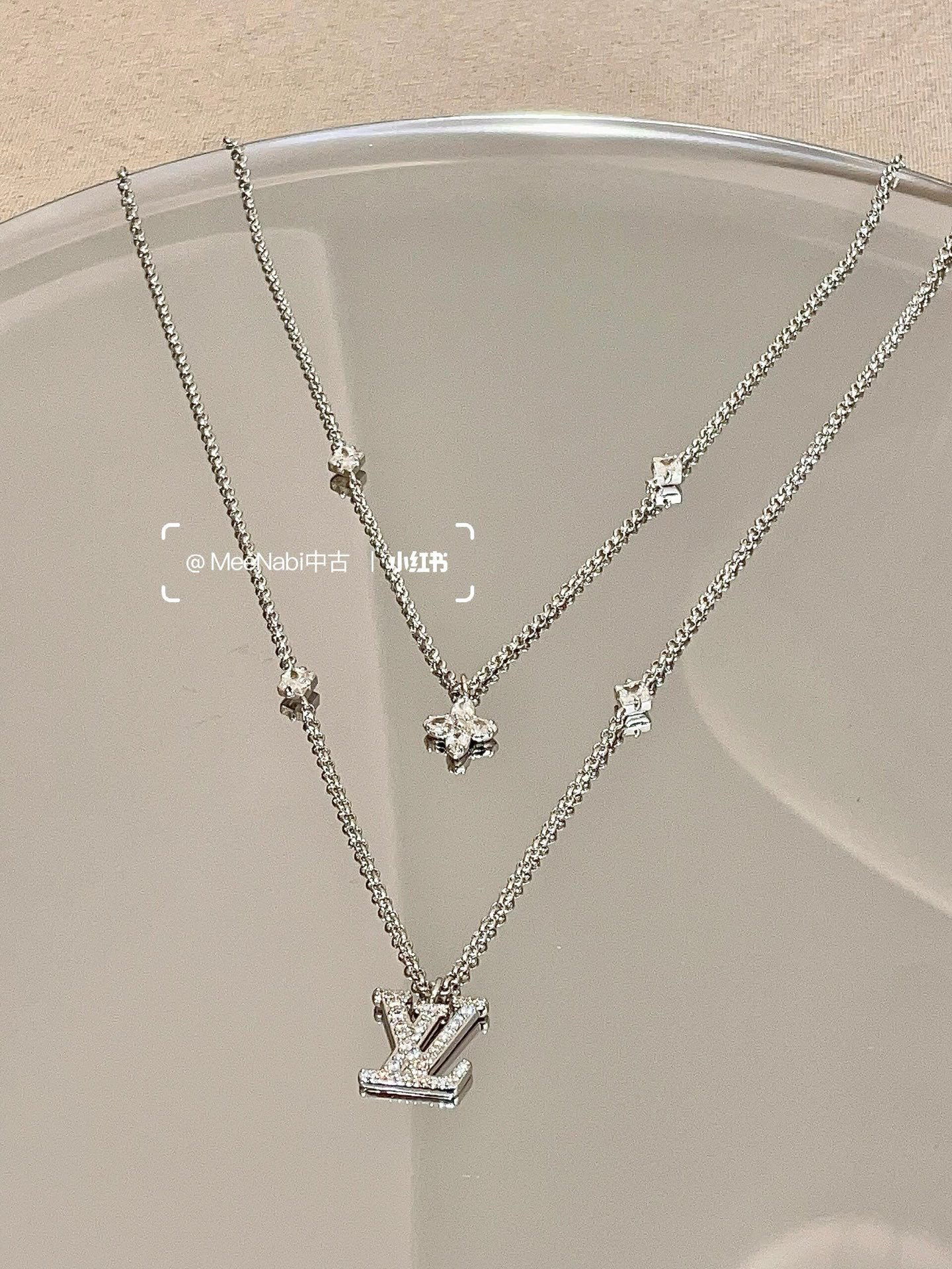 LV necklace-69