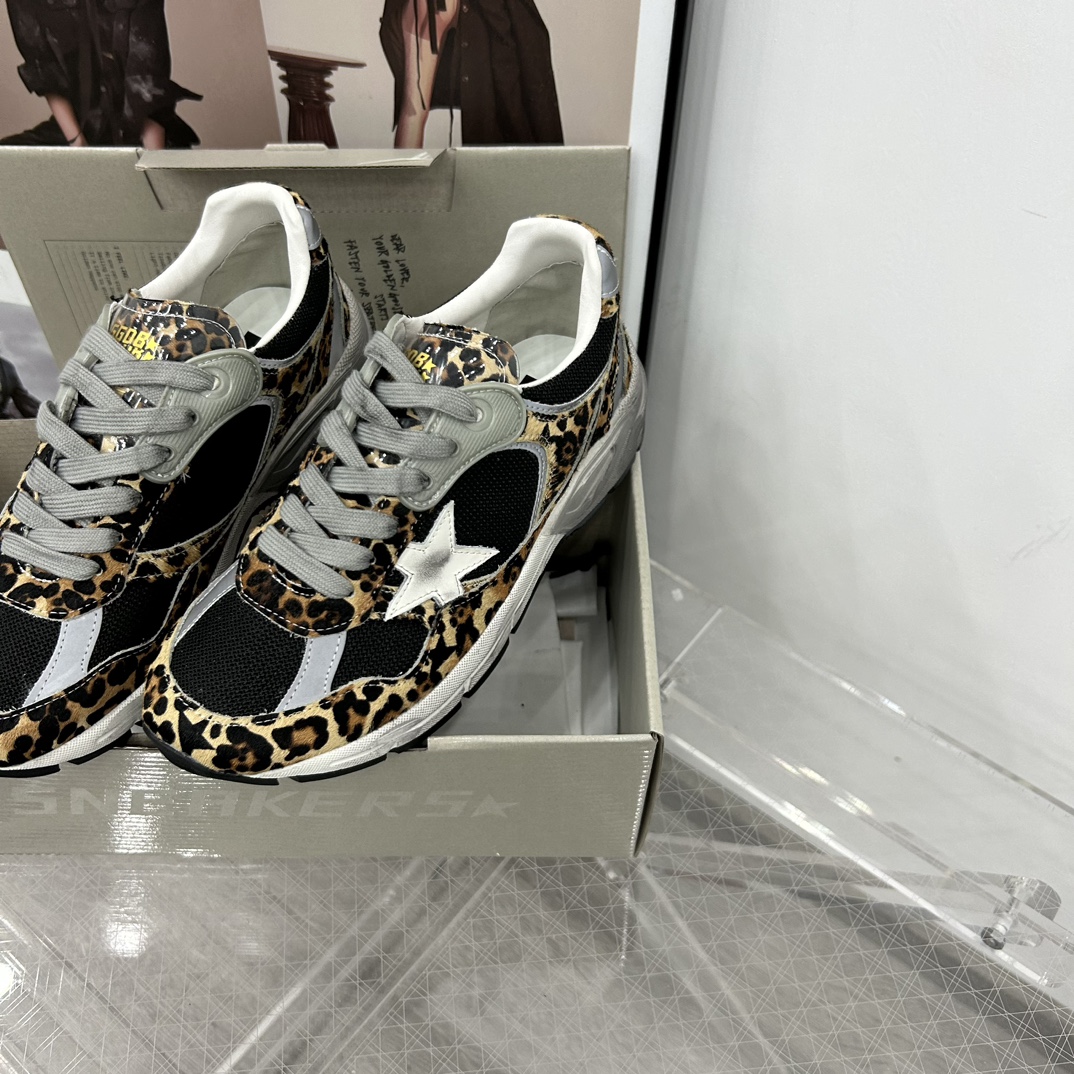 Golden Goose Sneakers-77