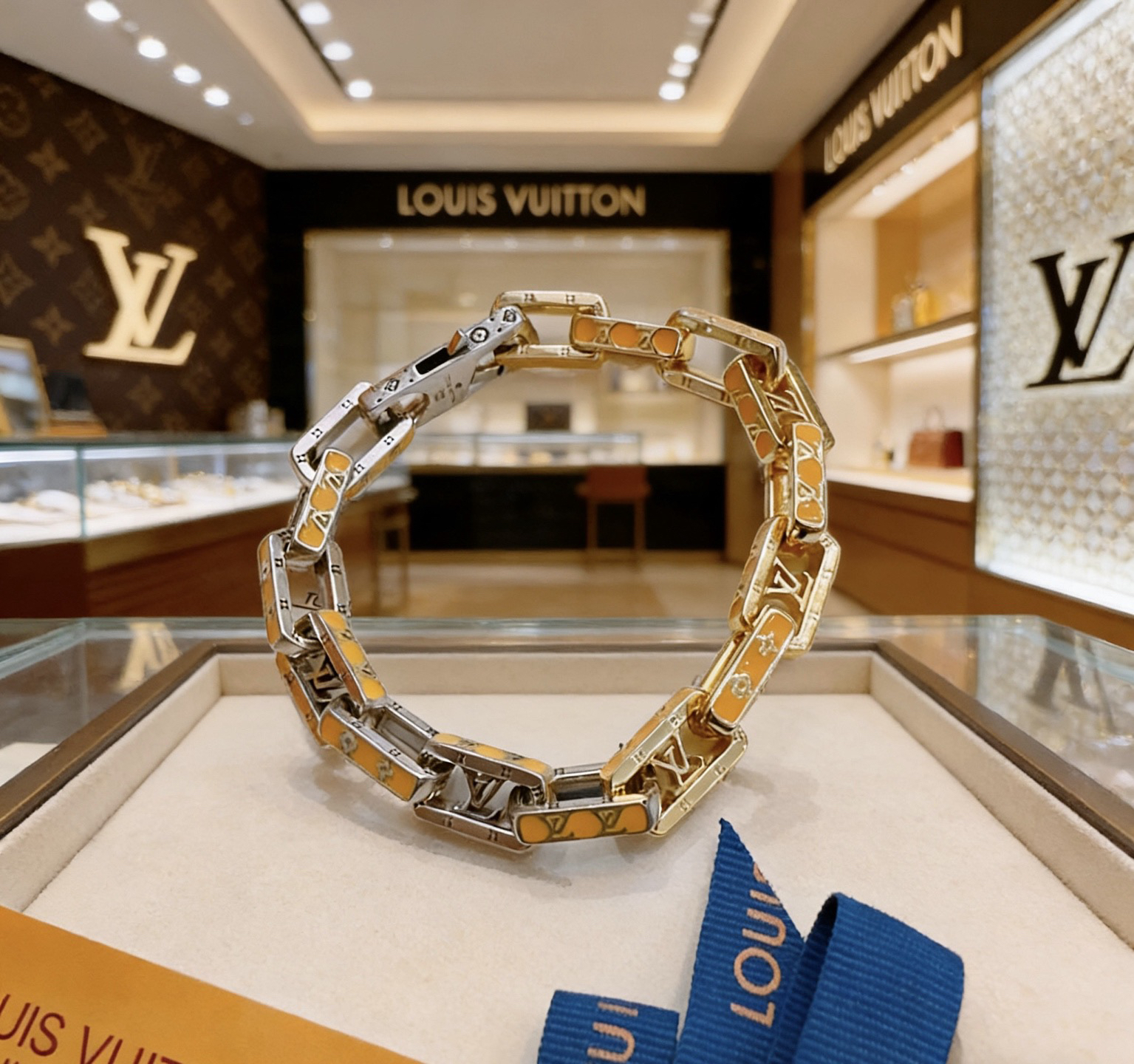 LV Bracelet-88