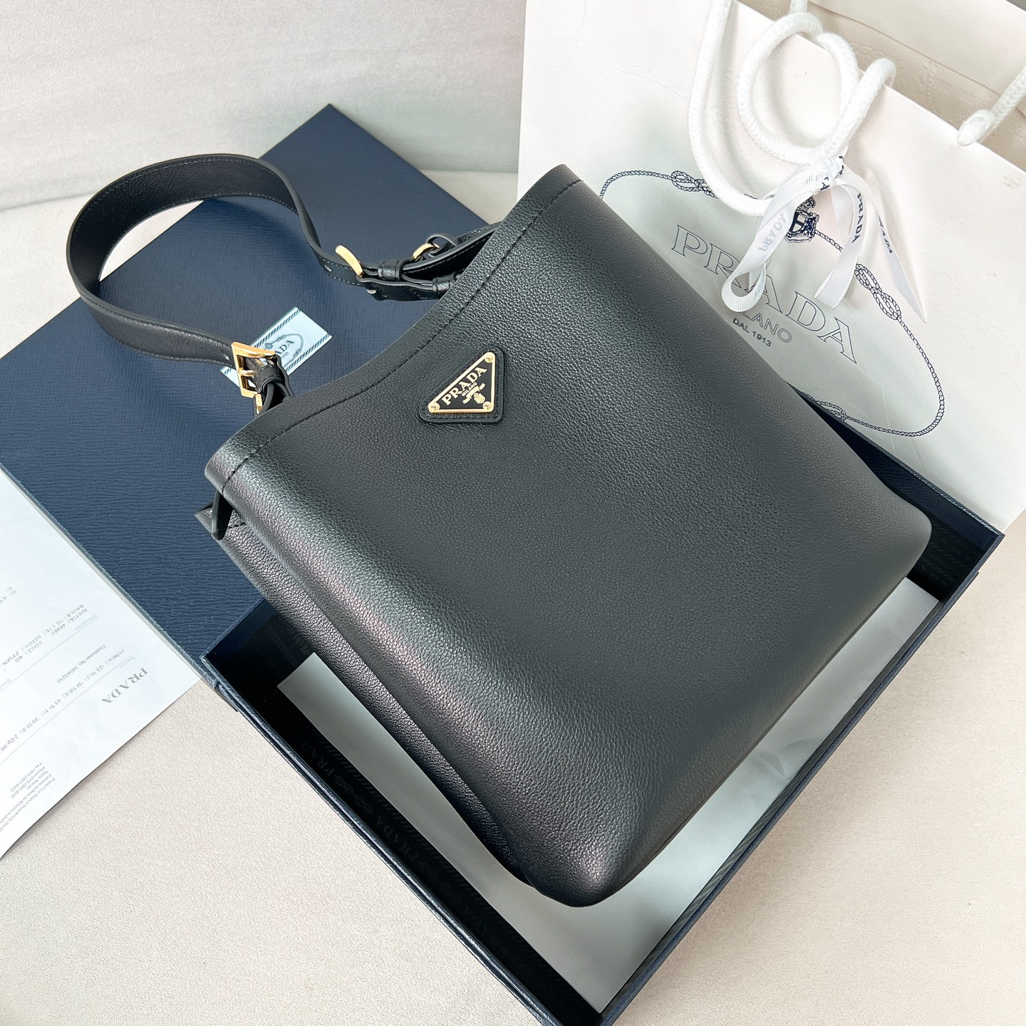 Prada Hot New Product-9