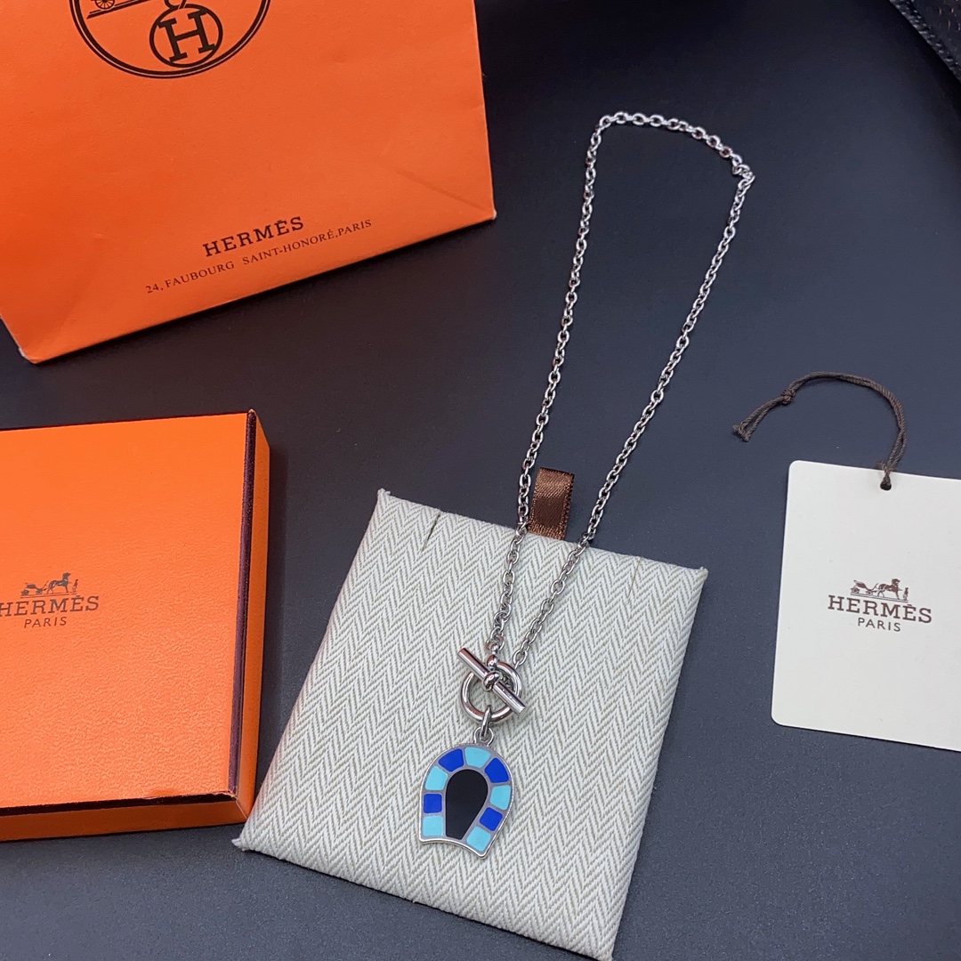 Hermes necklace-41