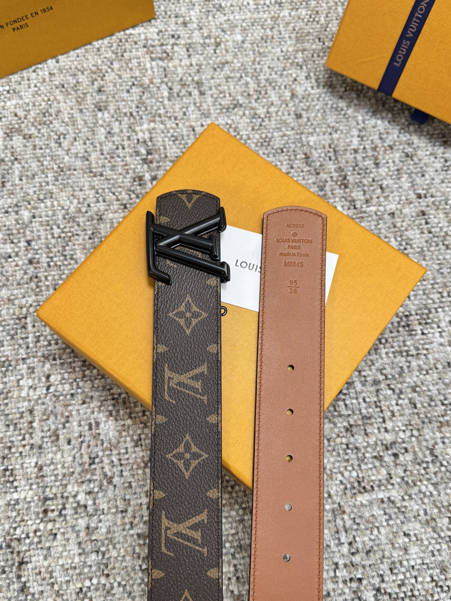 Lv belt-47