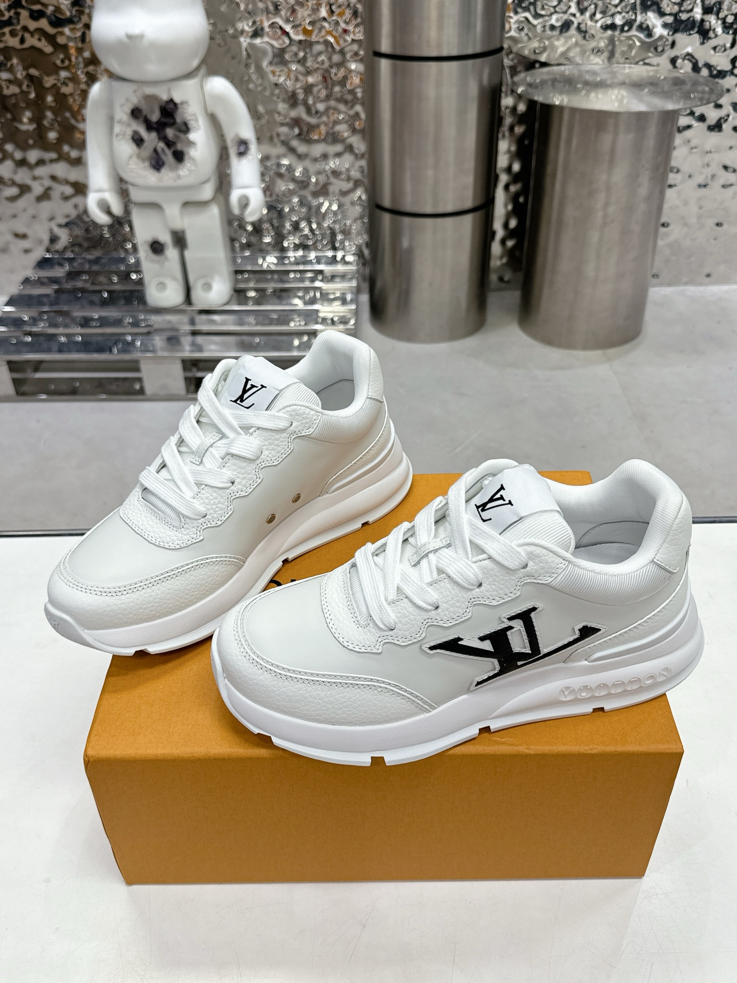 Lv Sneakers-6