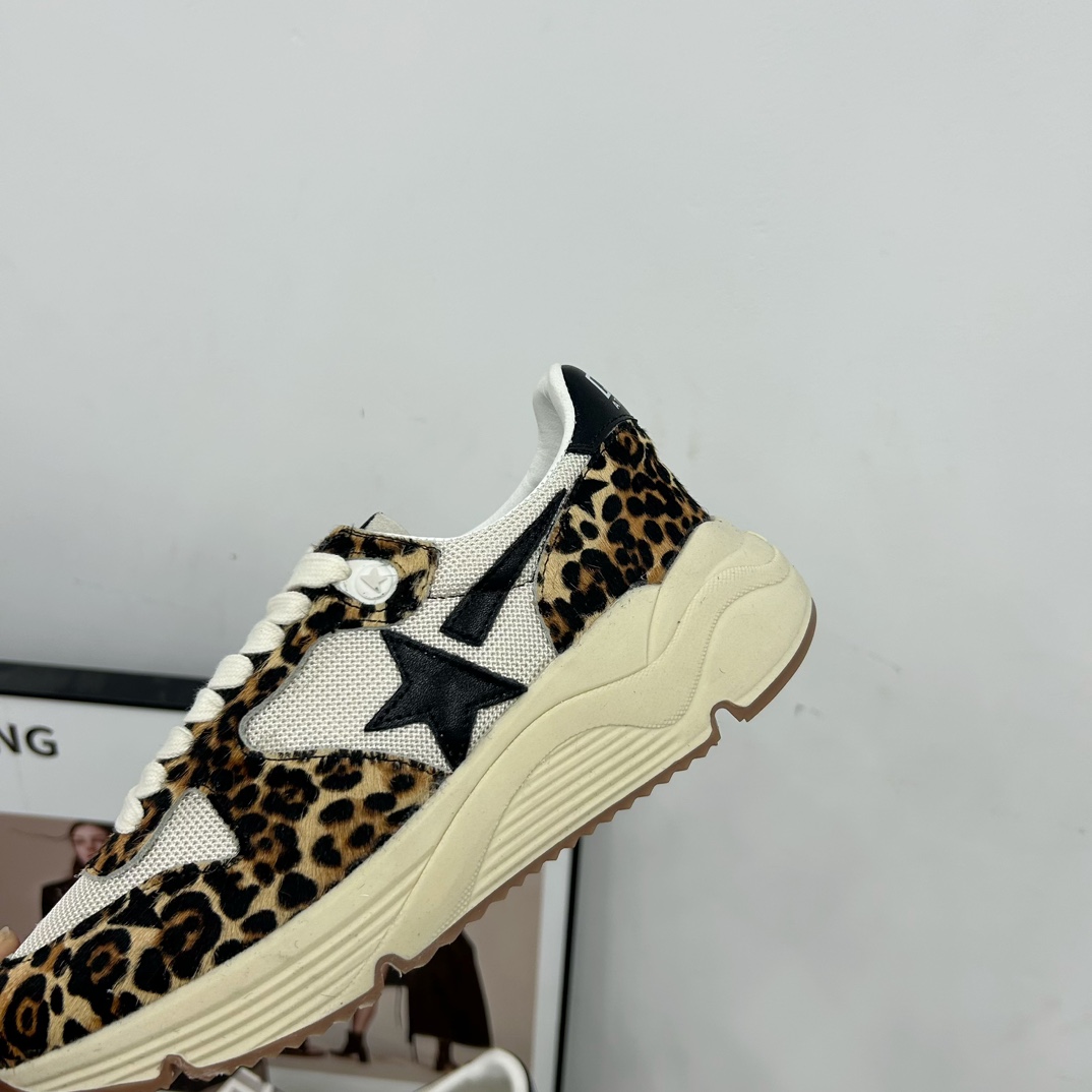 Golden Goose Sneakers-86