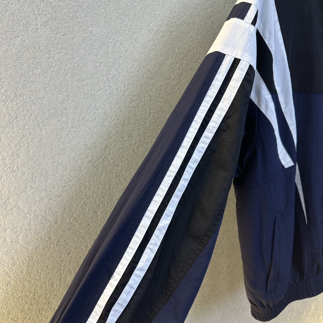 Balenciaga Clothing-368