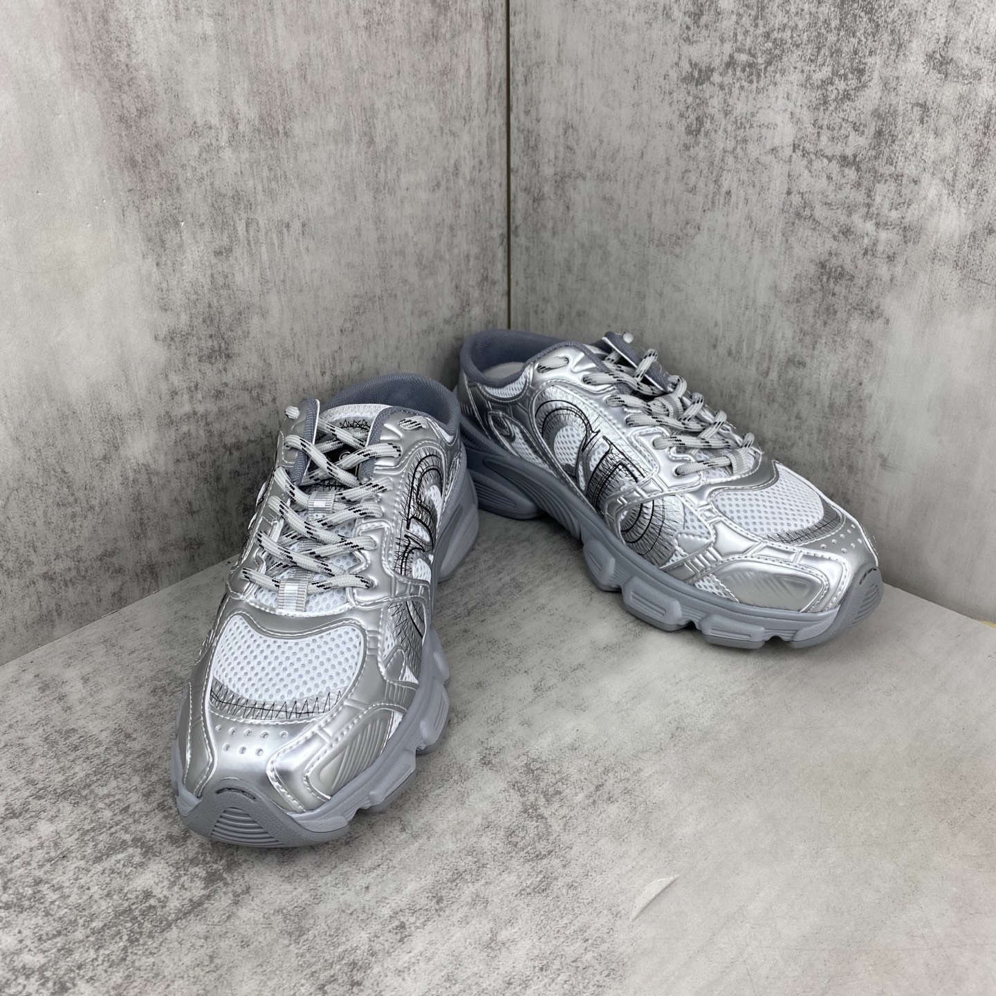 Dior Sneakers-154