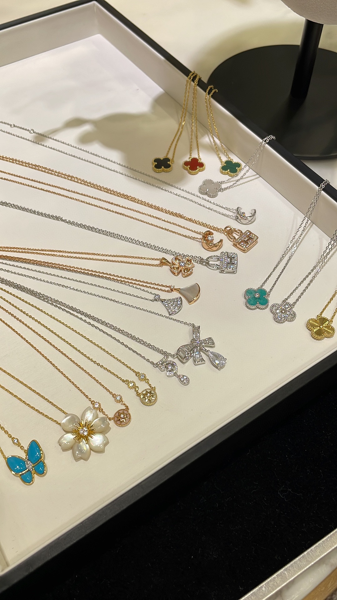 Van Cleef & Arpels necklace-2