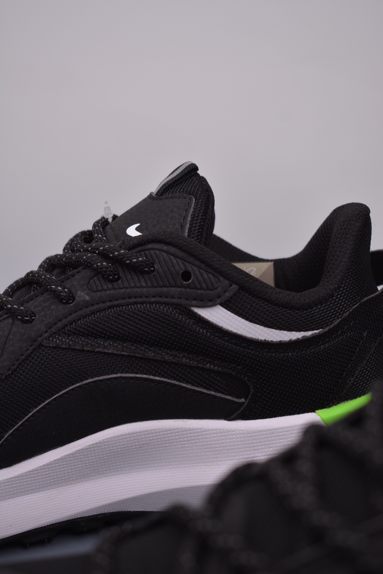 Nike Sneakers-120