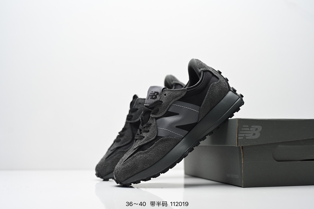 New Balance Sneakers-112