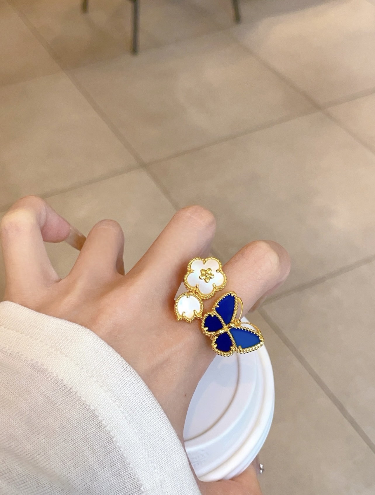 Van Cleef & Arpels ring-86
