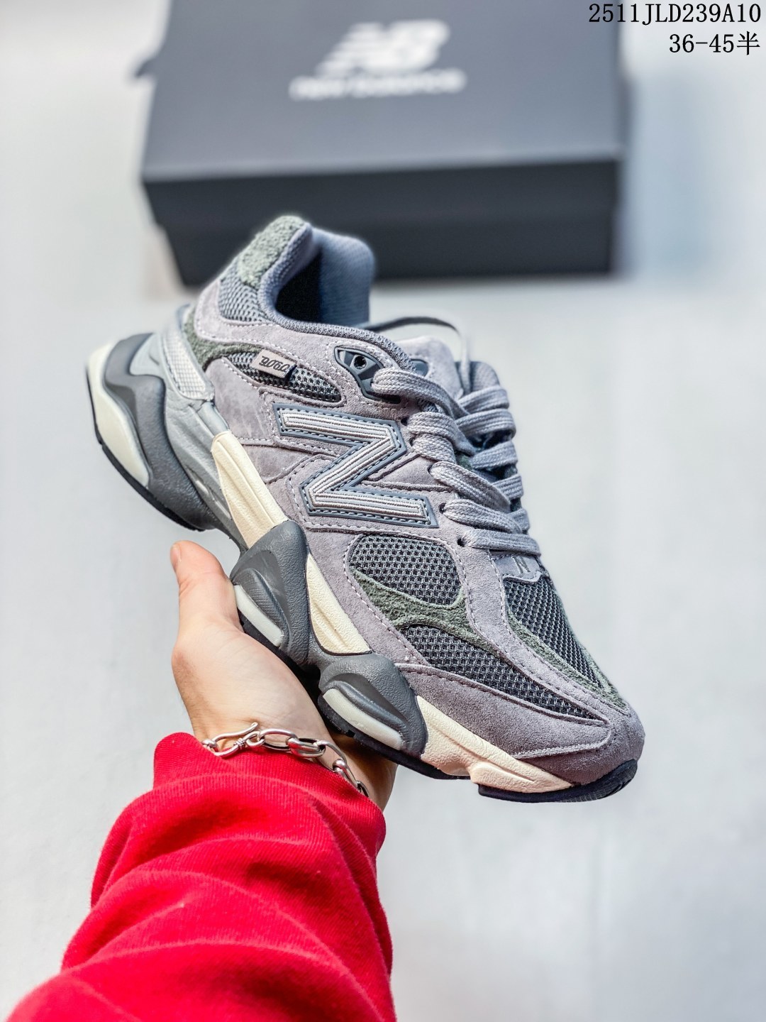 New Balance Sneakers-14