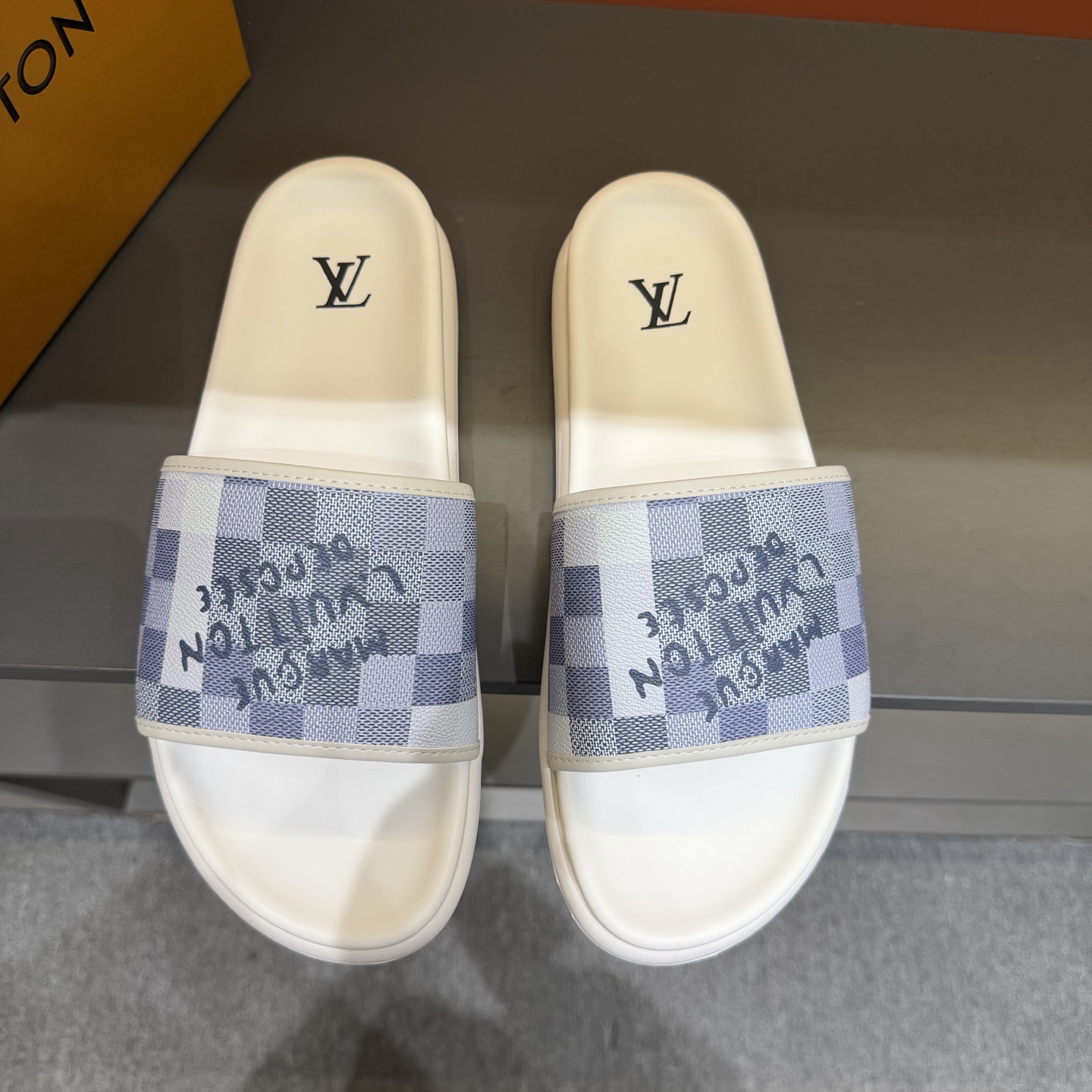 LV Summer footwear