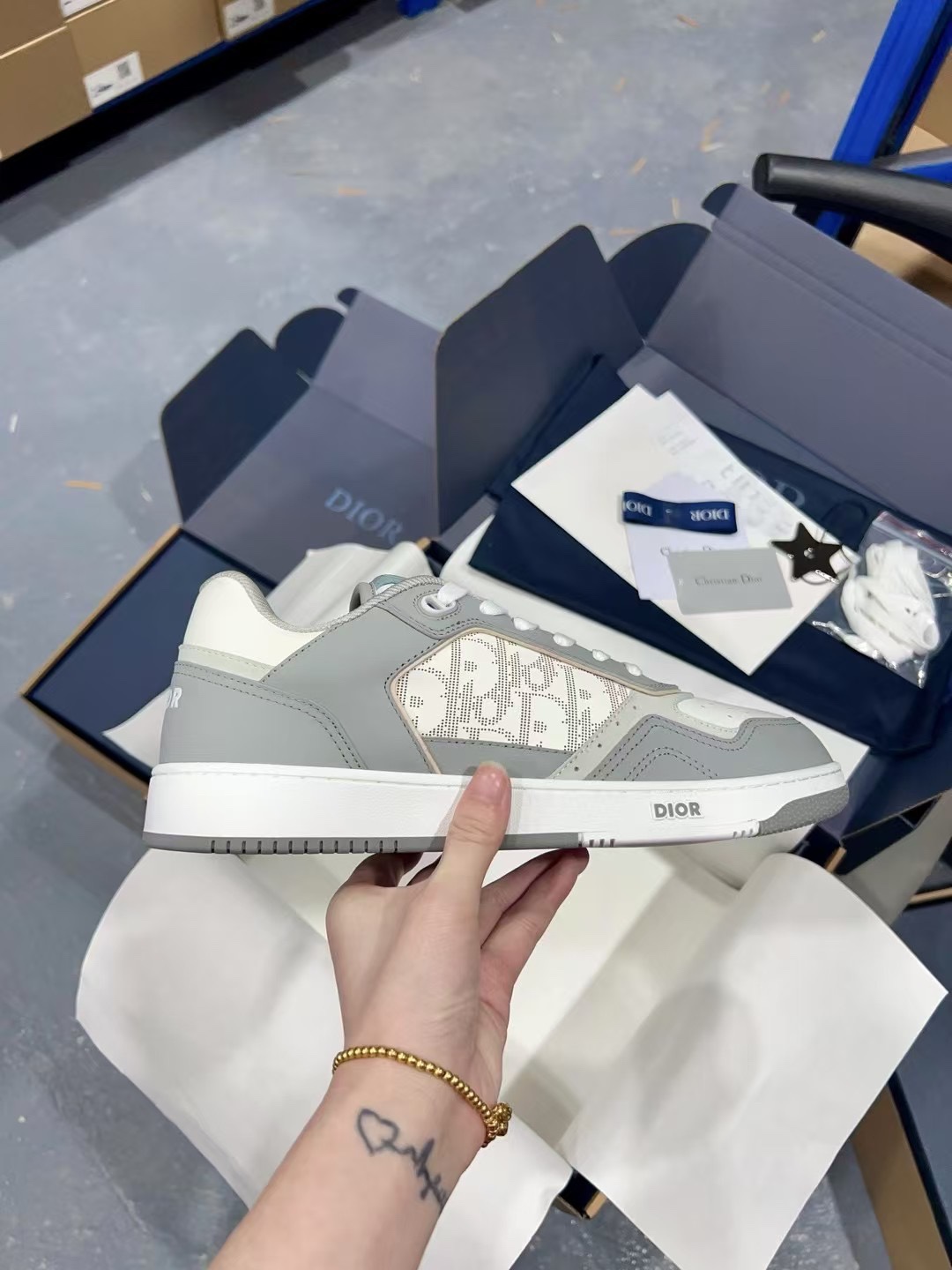 Dior Sneakers-18