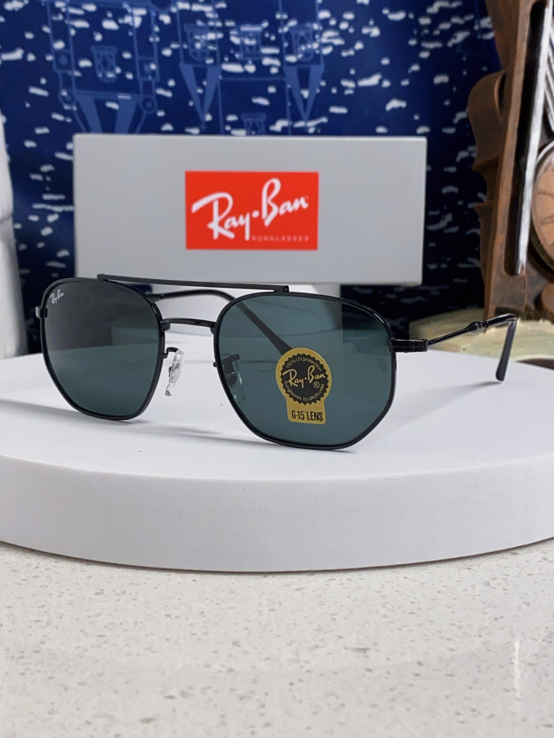 Ray-Ban glasses-1