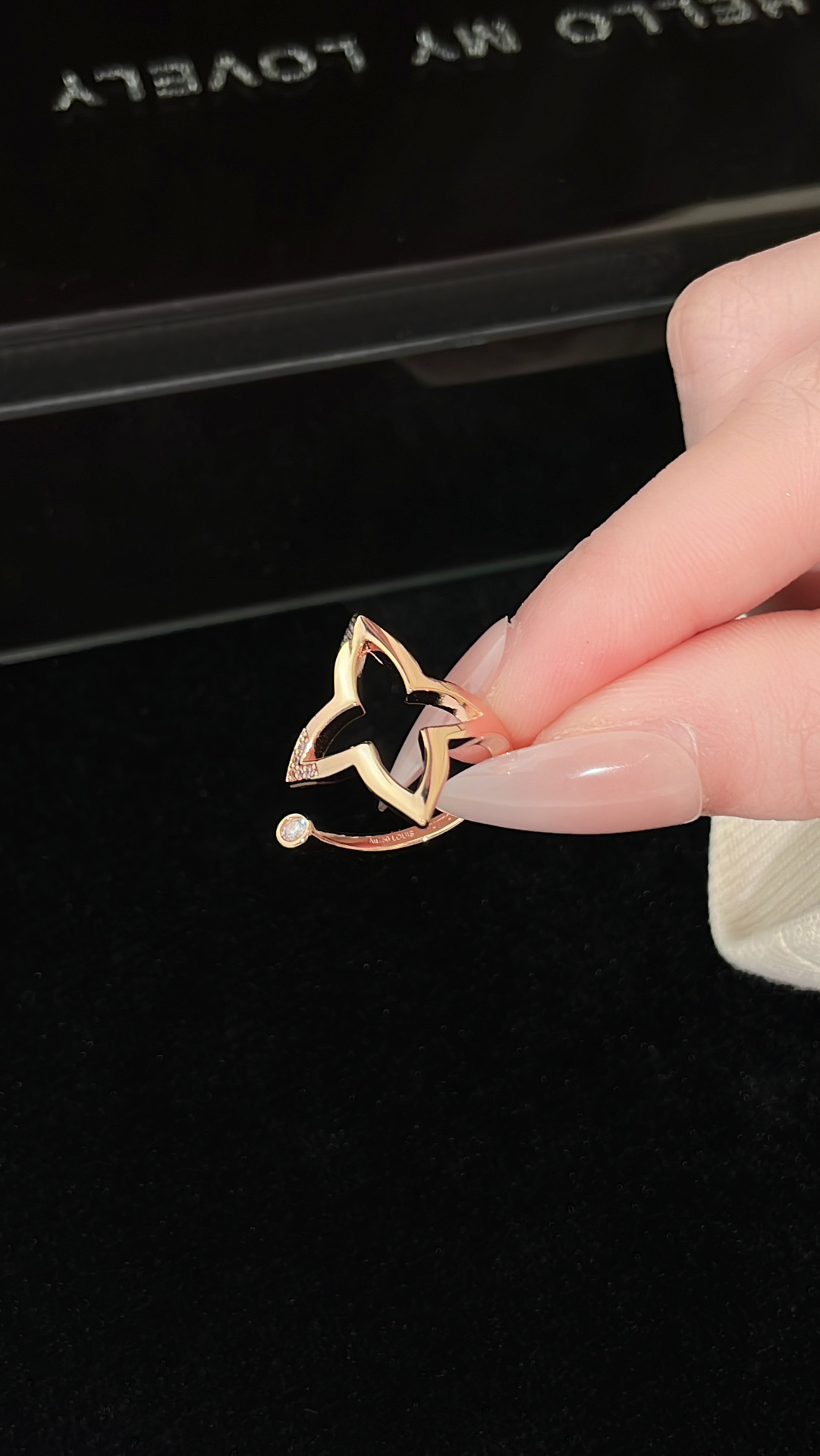 LV ring-17