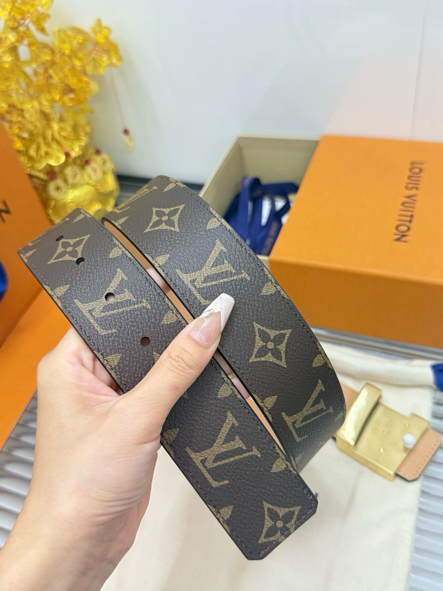 Lv belt-7