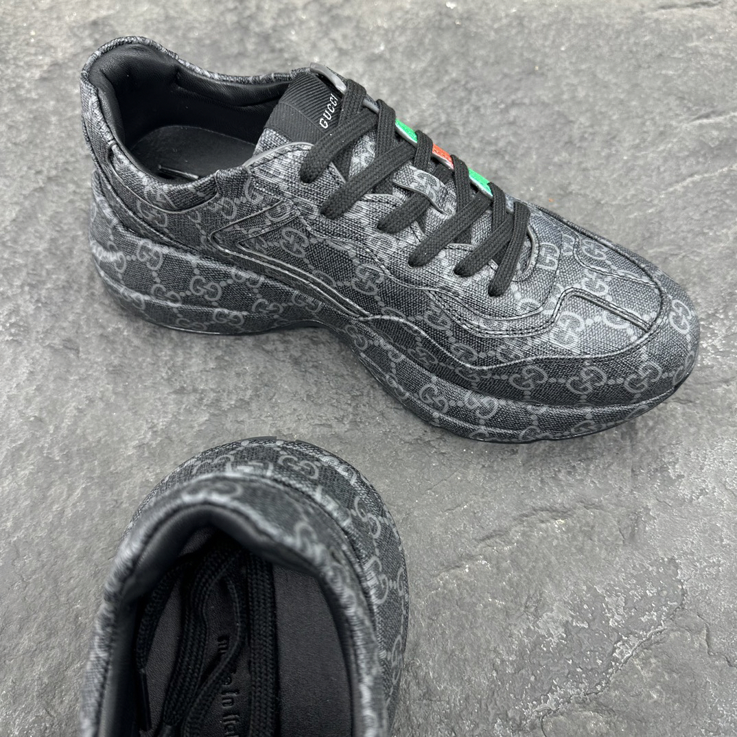 Gucci Sneakers-172