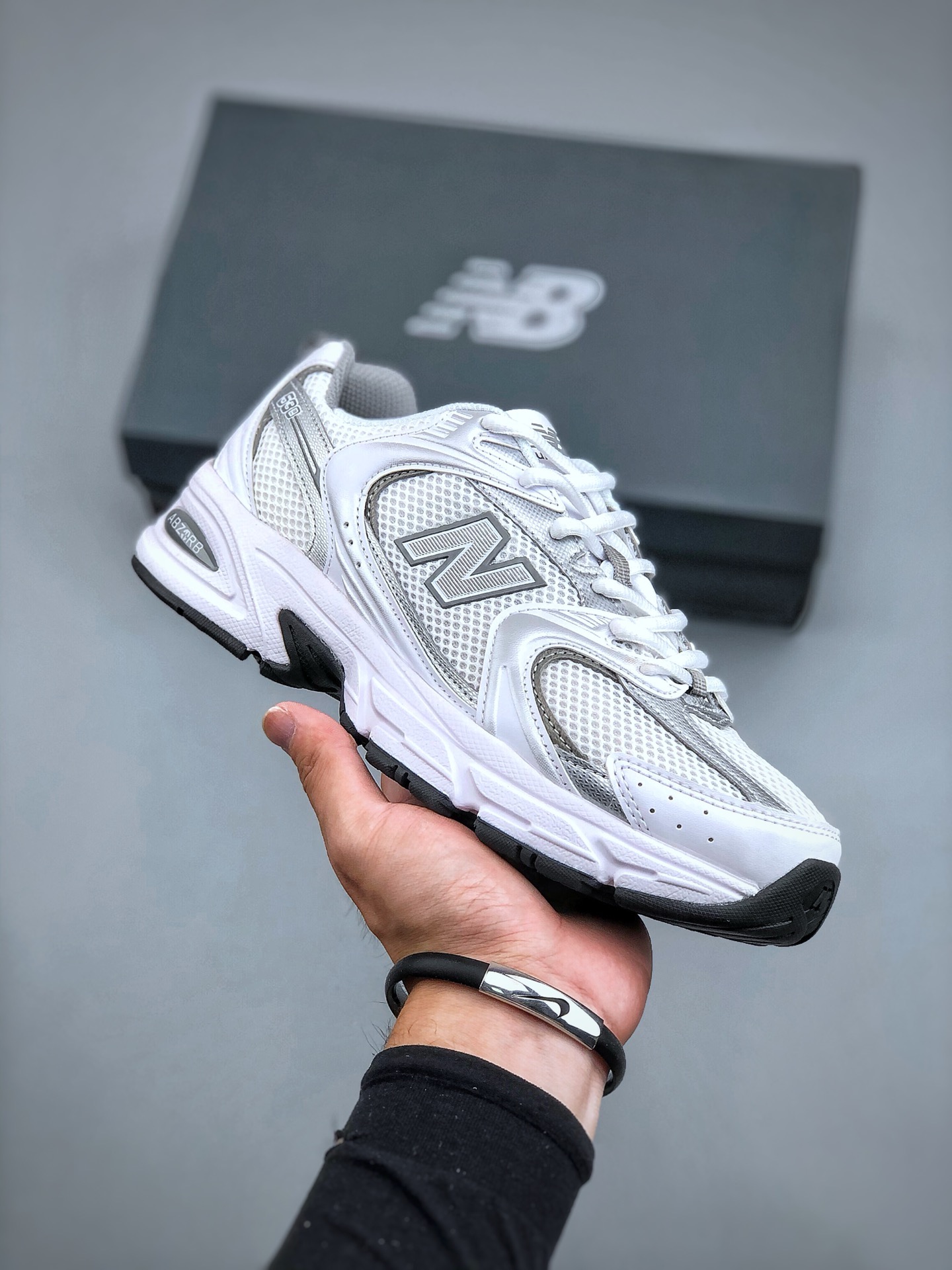 New Balance Sneakers-243