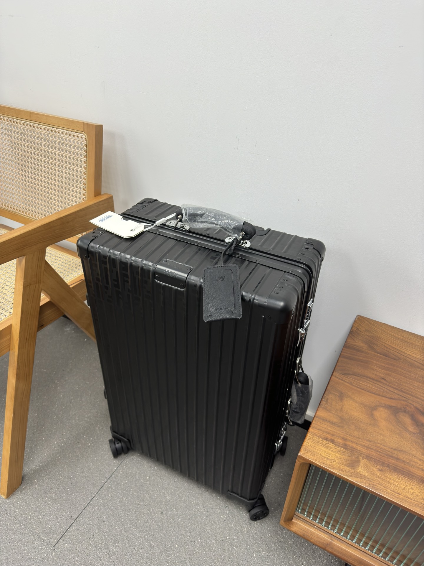 Dior luggage-5