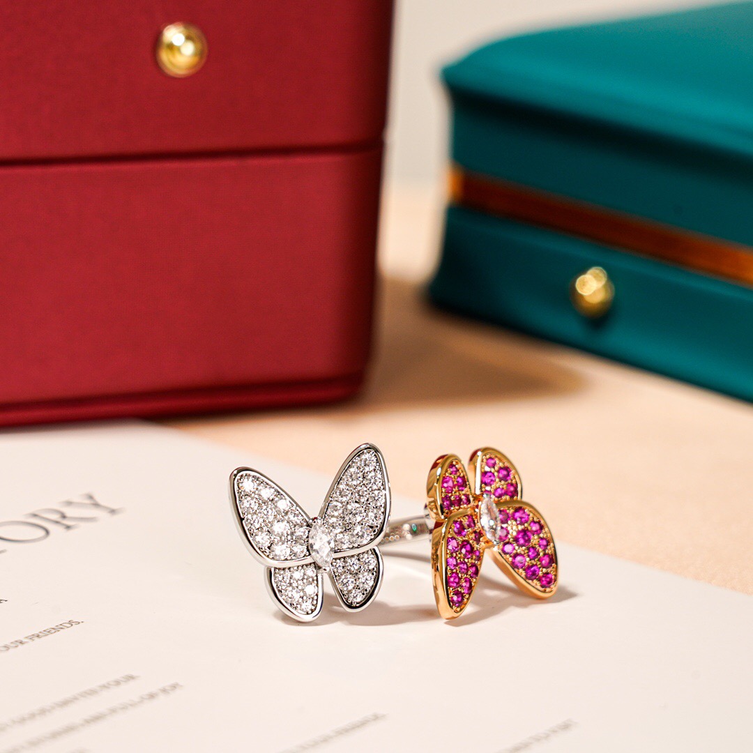 Van Cleef & Arpels ring-71