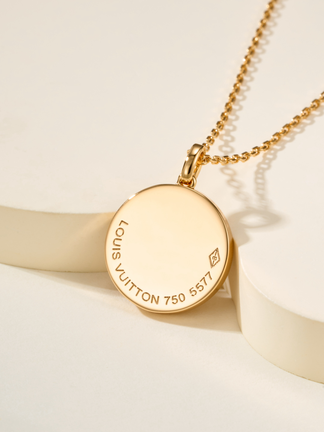 LV necklace-51