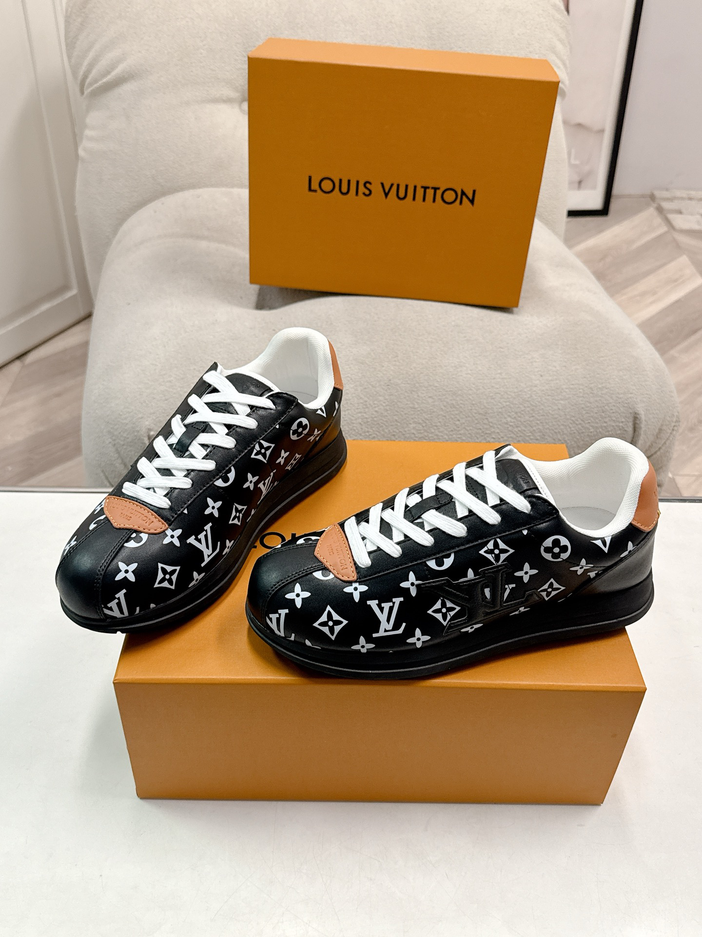 Lv Sneakers-166