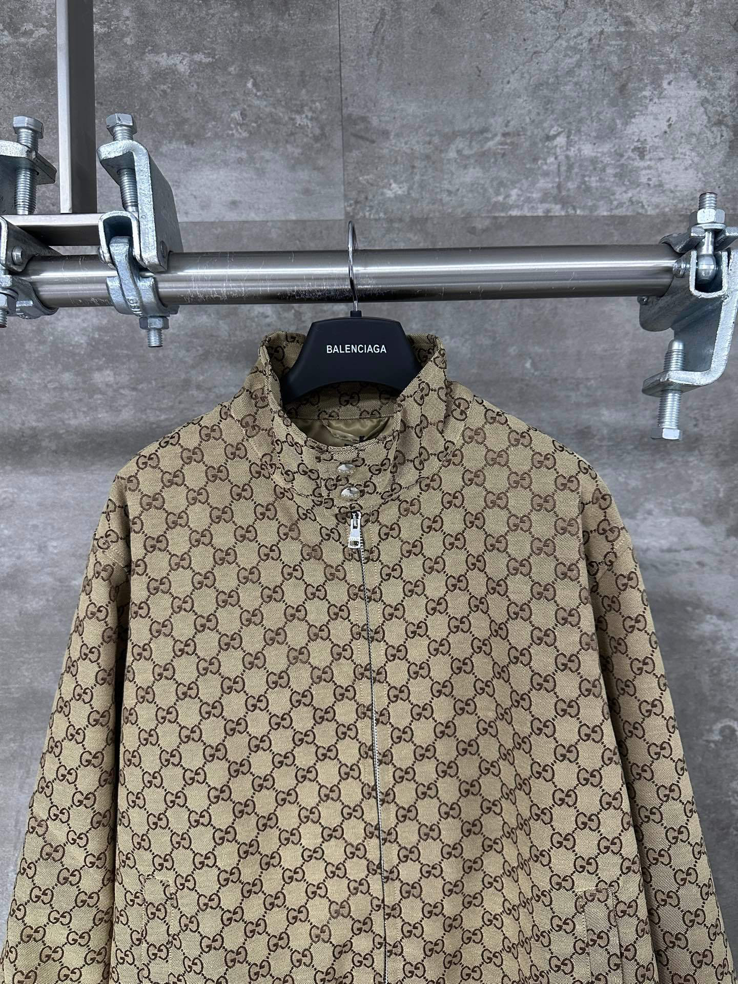 Gucci Clothing-325