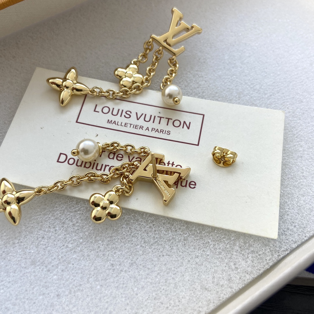 LV earrings-57