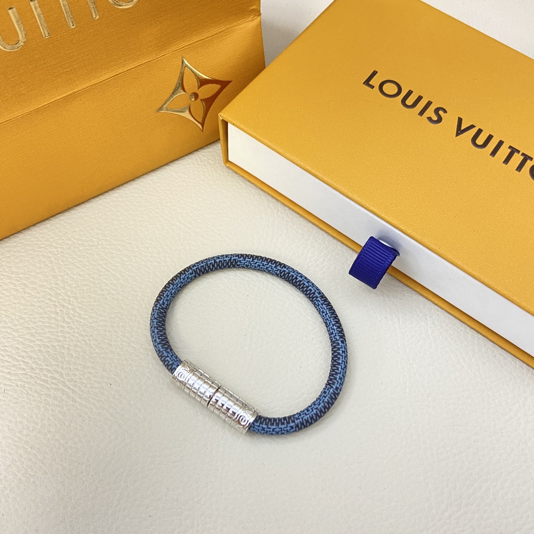 LV Bracelet-78
