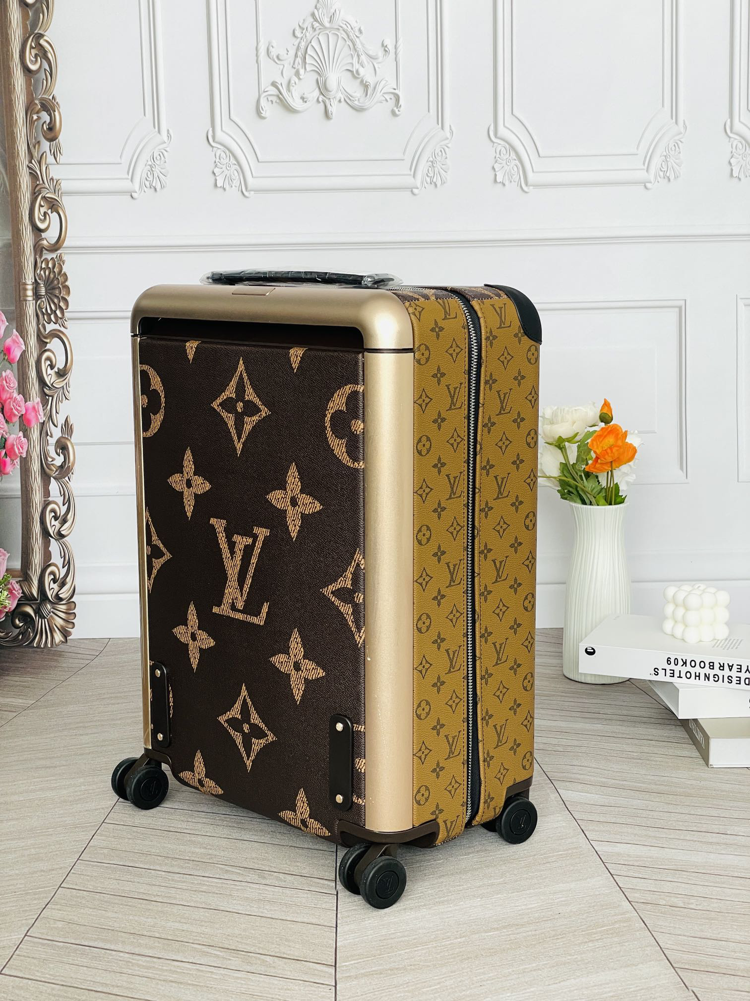 LV luggage-34