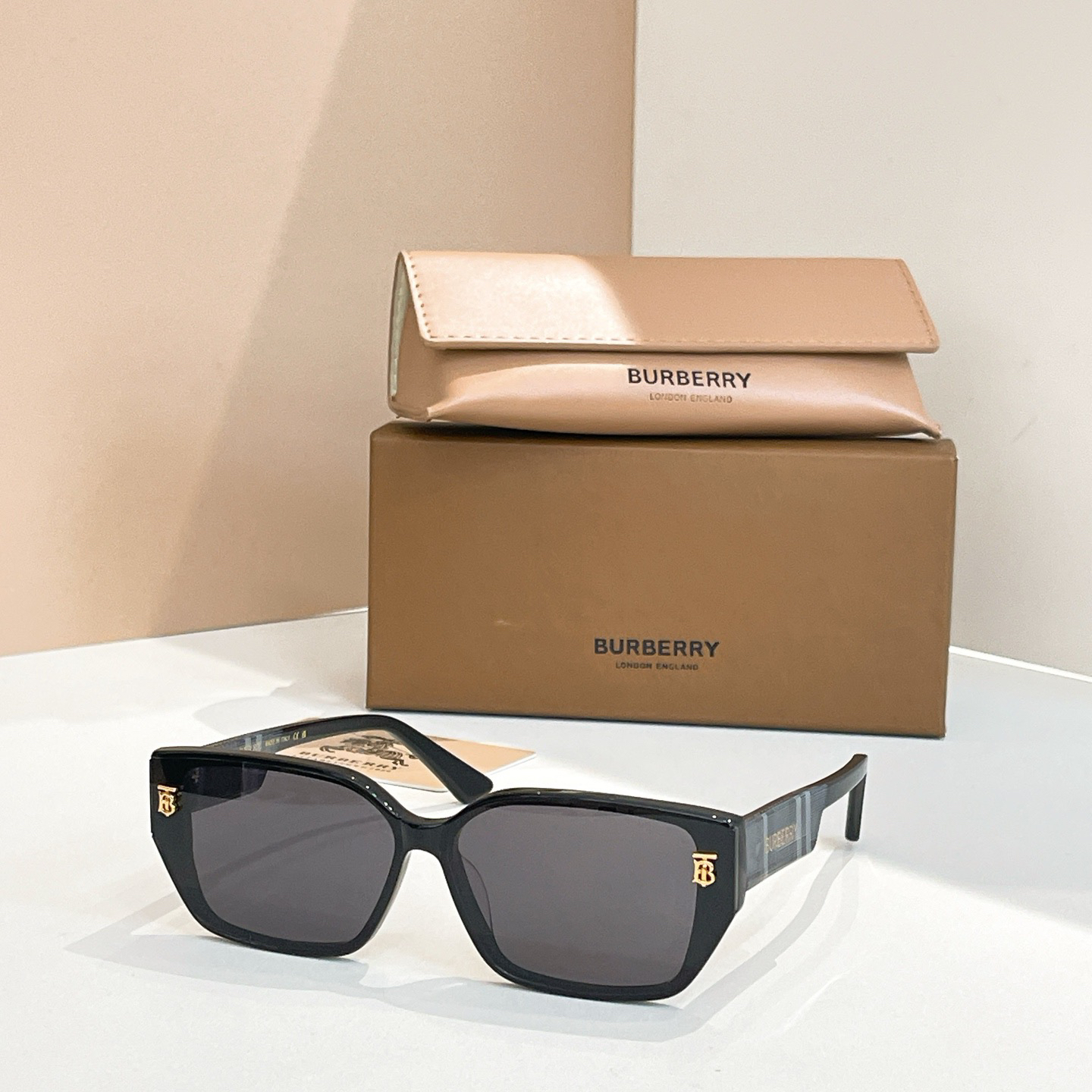 Burberry glasses-66
