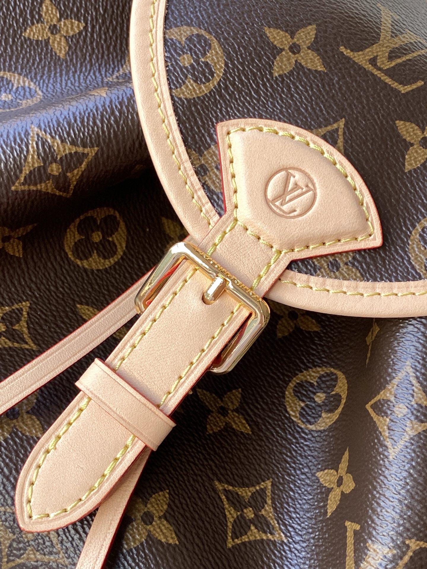 Louis Vuitton Hot New Product-174