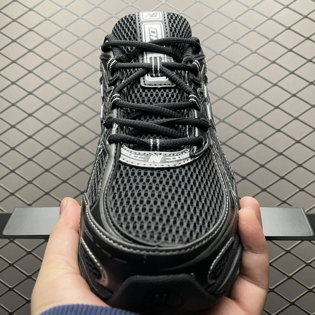 New Balance Sneakers-226