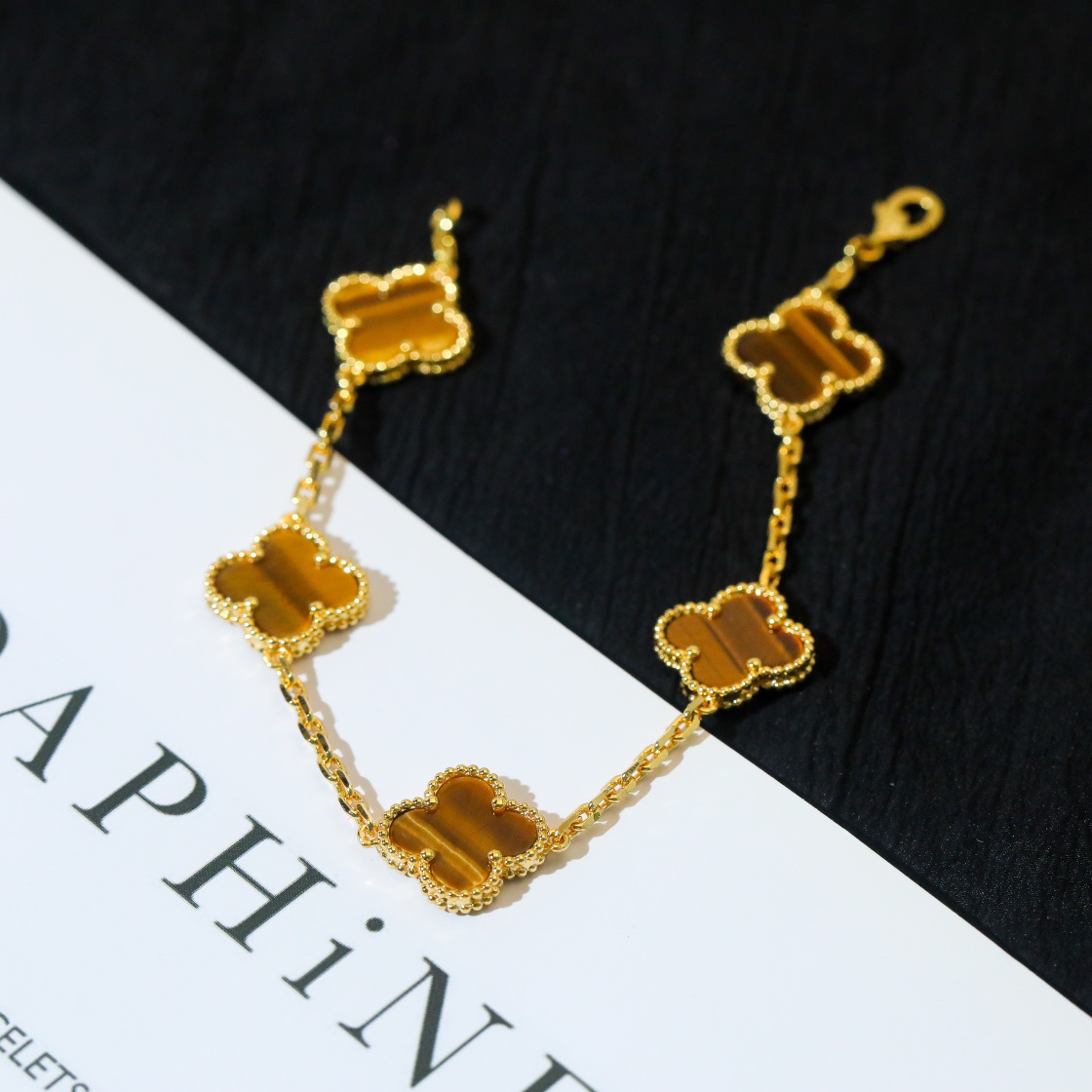 Van Cleef & Arpels Bracelet-42