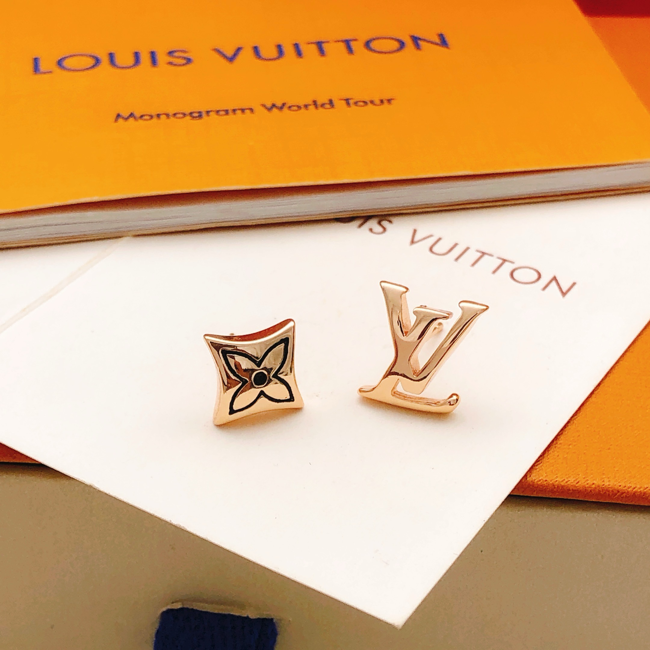 LV earrings-78