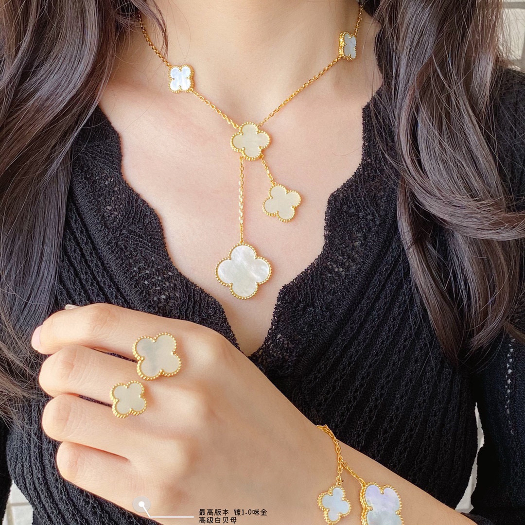 Van Cleef & Arpels necklace-72