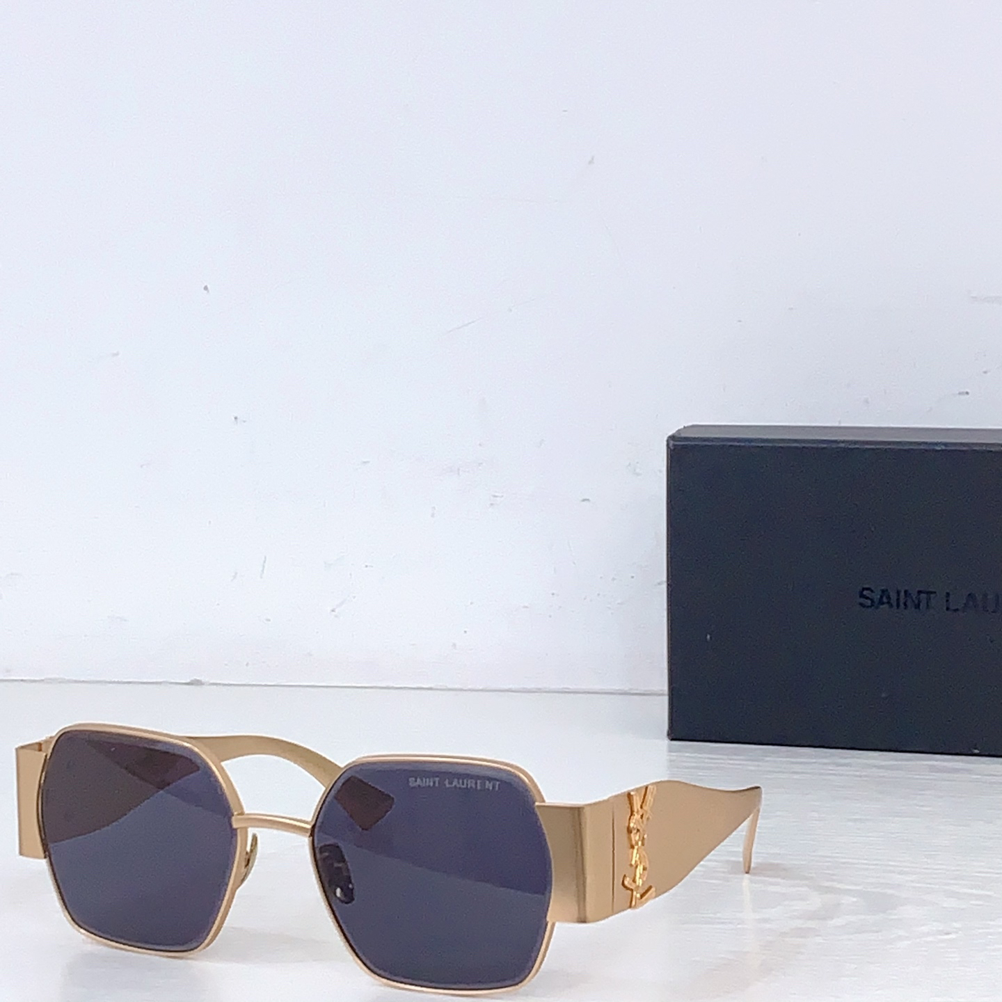 YSL glasses-12