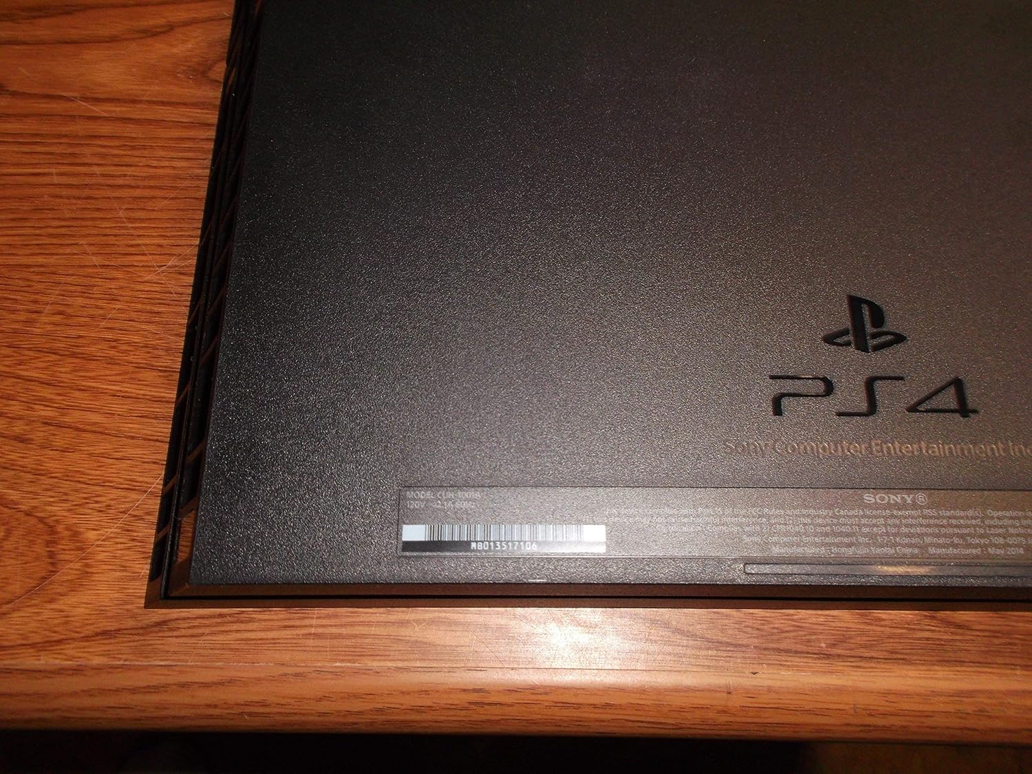 PlayStation 4 Console 500 GB (Renewed)