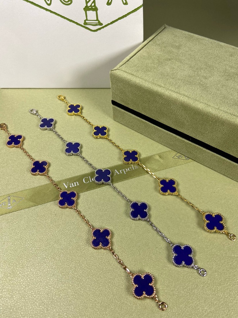 Van Cleef & Arpels Bracelet-127