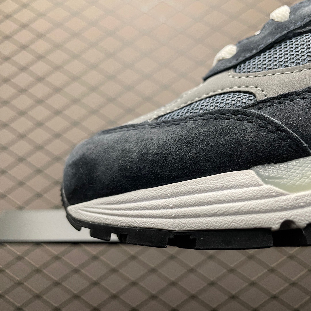 New Balance Sneakers-52