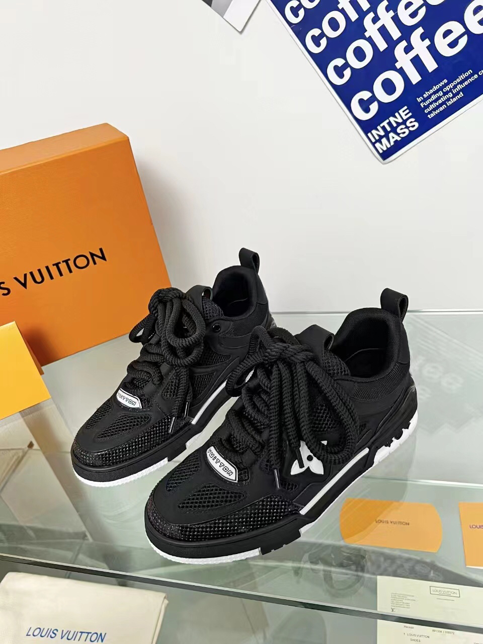 Lv Sneakers-38