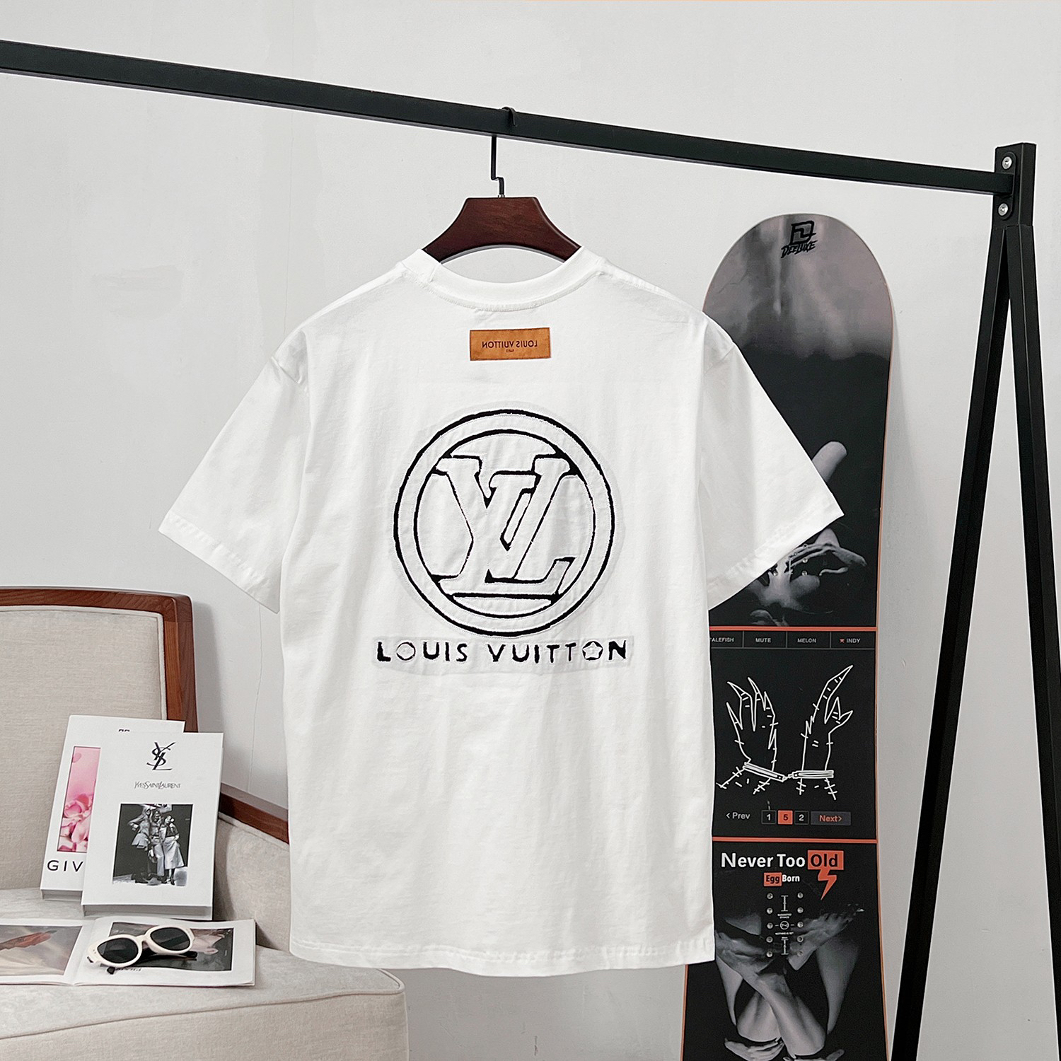 LV clothing-53