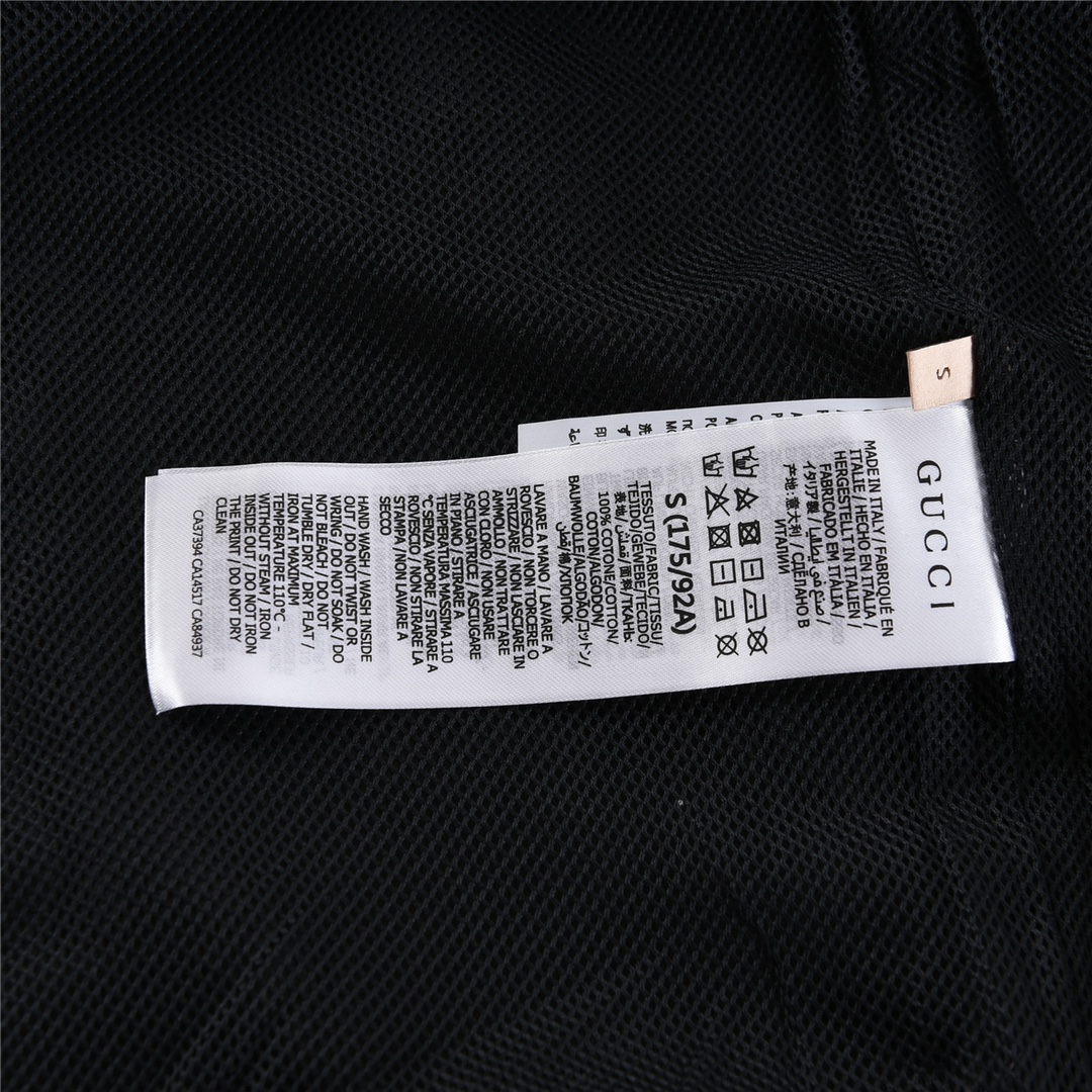 Gucci Clothing-326